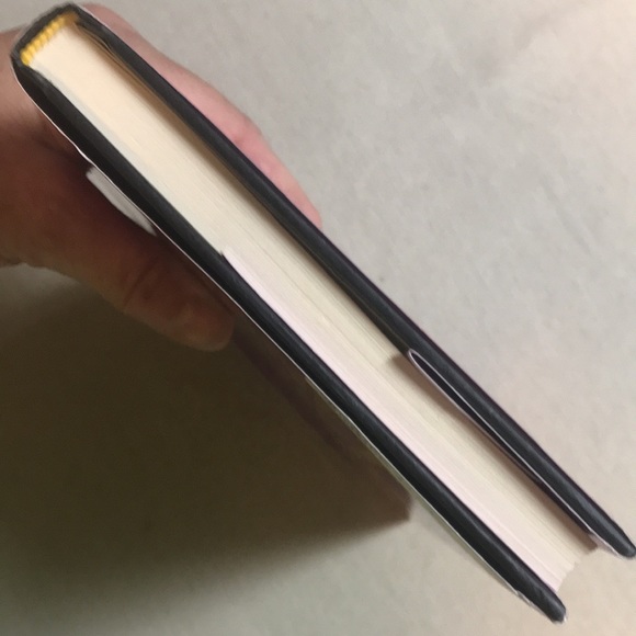 ** 3/$5 ** Plum Lovin” by Janet Evanovich, #12 in Stephanie Plum Series - Picture 5 of 9